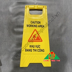 Bảng biển cảnh báo chữ A khu vực đang thi công, công trình